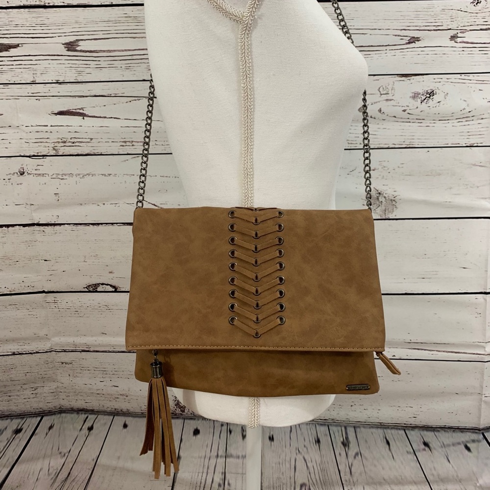 Charlie Paige Crossbody